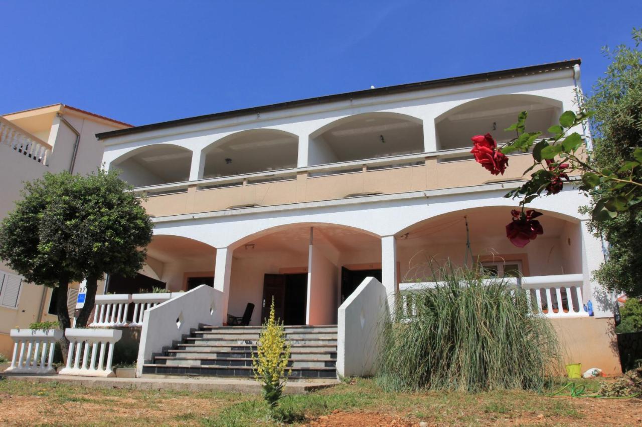 Apartments By The Sea Mandre, Pag - 8655 科兰 外观 照片