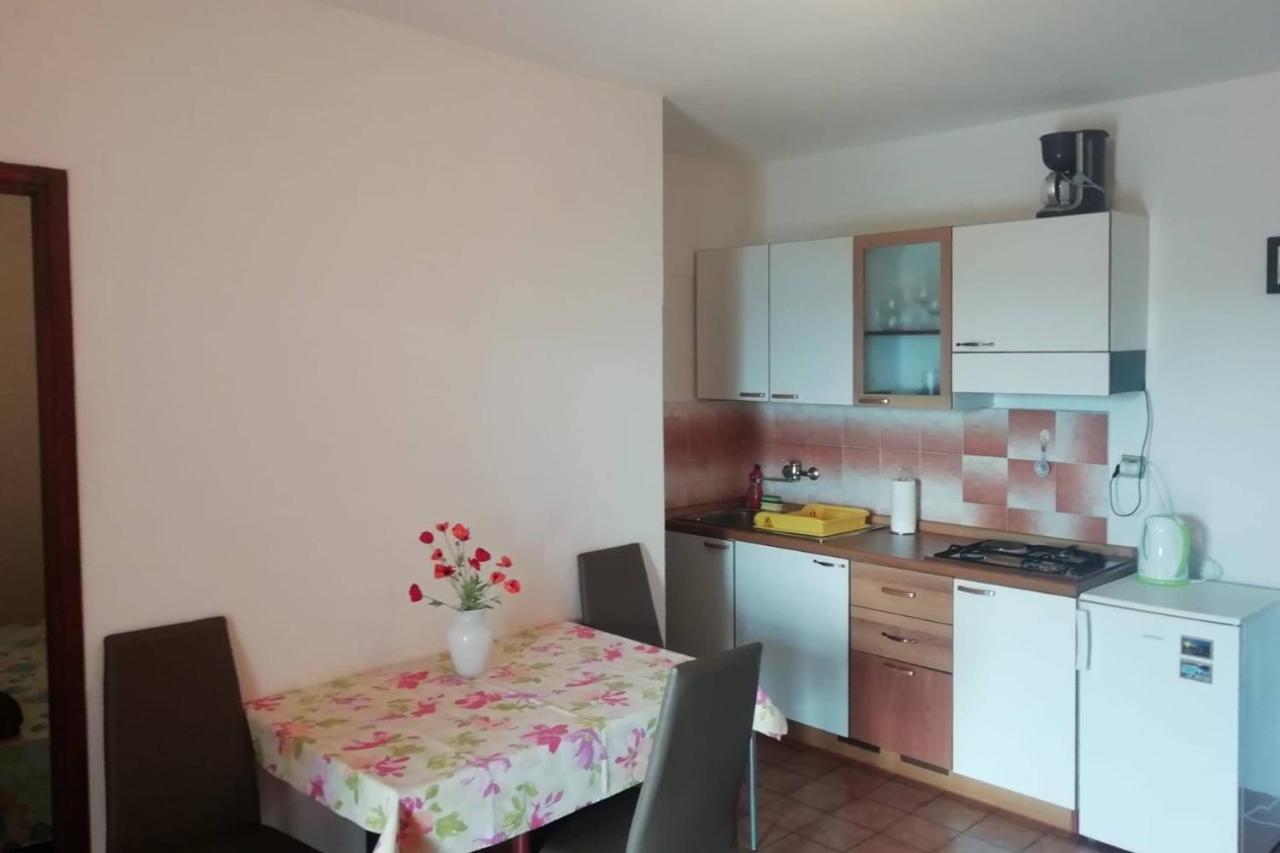 Apartments By The Sea Mandre, Pag - 8655 科兰 外观 照片